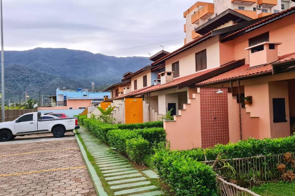 100Mts Da Praia Com Churrasqueira, Piscina E Wi-Fi Карагуататуба Экстерьер фото